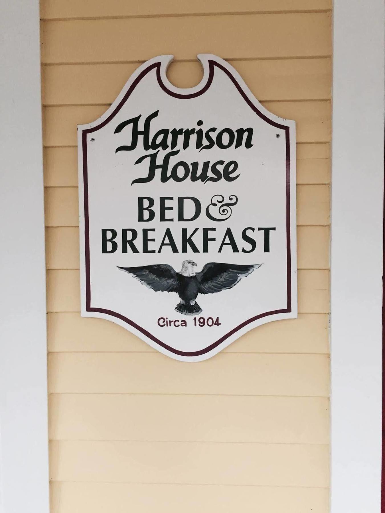 Harrison House Bed & Breakfast Нэпервилл Экстерьер фото