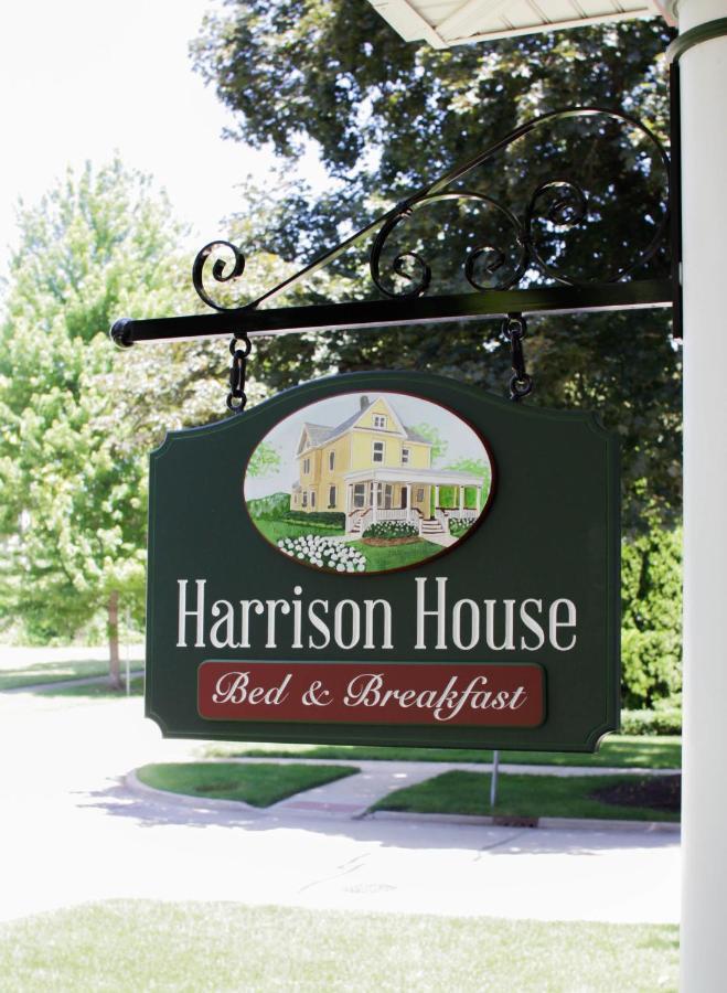 Harrison House Bed & Breakfast Нэпервилл Экстерьер фото