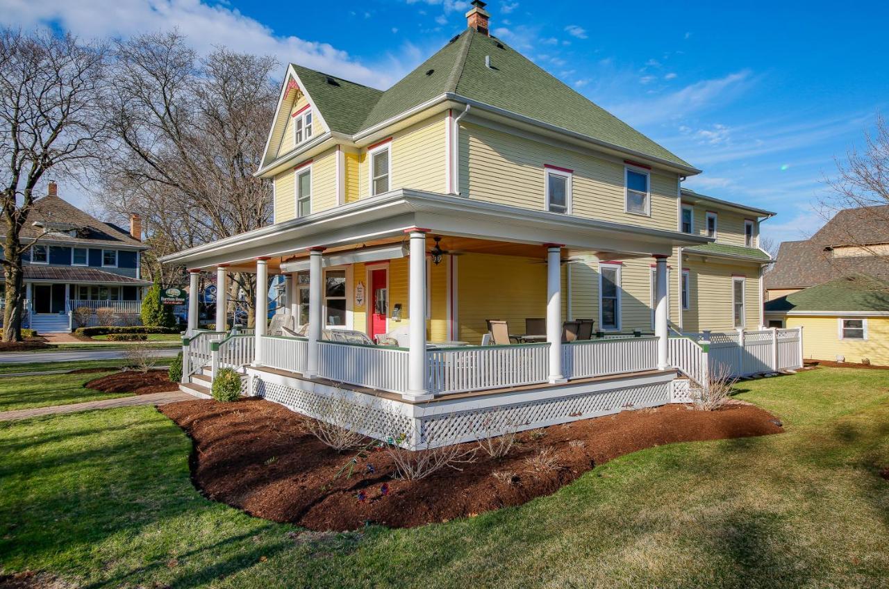 Harrison House Bed & Breakfast Нэпервилл Экстерьер фото
